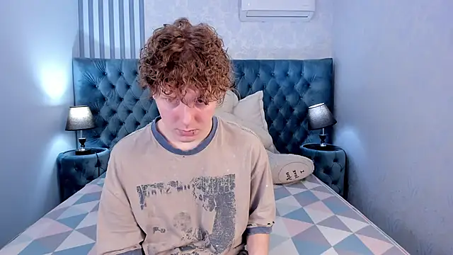 KevinMilky online show from March 14, 6:52 am