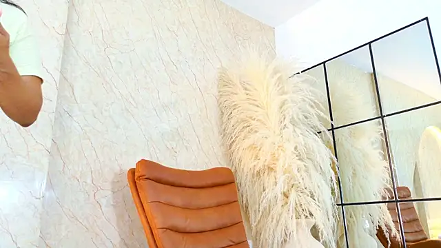 Snapshot of Antonella_Russo1 chatting on June 10, 1:23 pm Antonella Russo1 online show from June 10, 1:23 pm