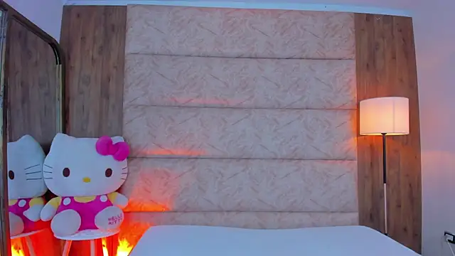 Antonella Russo1 online show from December 4, 1:10 pm