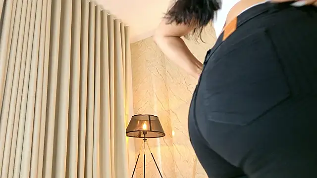 Antonella Russo1 online show from March 11, 1:05 pm