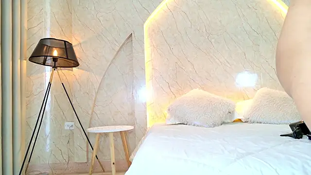 Antonella Russo1 online show from March 20, 1:23 pm