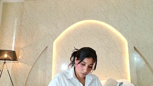 Antonella Russo1 online show from April 8, 1:01 pm