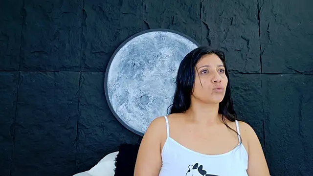 Snapshot of Antonella_Russo1 chatting on July 21, 1:12 pm Antonella Russo1 online show from July 21, 1:12 pm