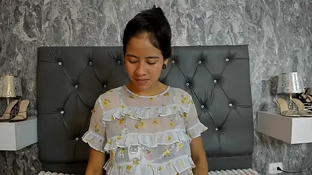 EuphoriaSavage online show from February 1, 3:10 pm