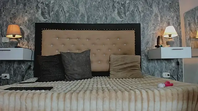 EuphoriaSavage online show from December 4, 12:26 pm