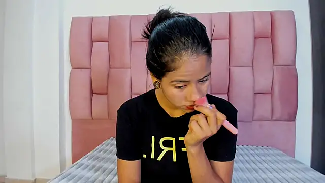 EuphoriaSavage online show from October 24, 12:59 pm