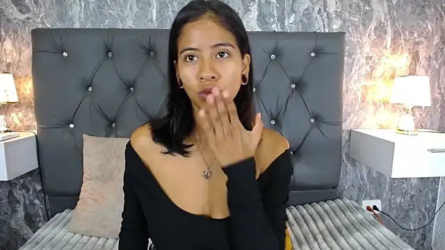 EuphoriaSavage online show from November 16, 12:10 pm