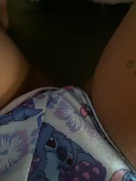 Snapshot of Malusafadinha00 chatting on November 3, 2:20 pm Malusafadinha00 online show from November 3, 2:20 pm