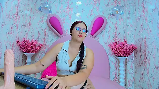 scarlett montoya online show from November 24, 7:47 pm