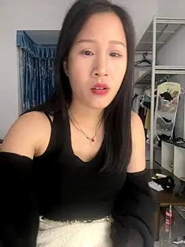 Snapshot of littlesluttycat chatting on November 29, 4:18 pm littlesluttycat online show from November 29, 4:18 pm