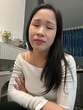 Snapshot of littlesluttycat chatting on November 23, 4:39 pm littlesluttycat online show from November 23, 4:39 pm