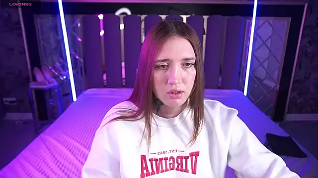 AmiraChase online show from March 3, 1:40 pm