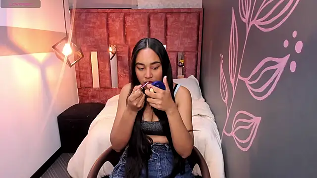 Snapshot of Rachel__Jonees chatting on October 29, 11:53 am Rachel Jonees online show from October 29, 11:53 am