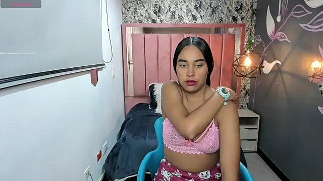 Snapshot of Rachel__Jonees chatting on November 17, 12:53 pm Rachel Jonees online show from November 17, 12:53 pm