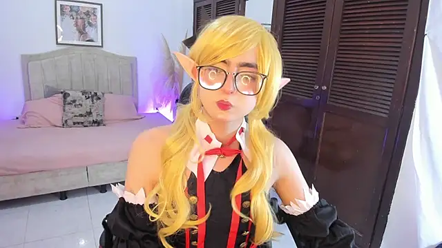 Snapshot of Noah_Cherry chatting on November 9, 4:16 am Noah Cherry online show from November 9, 4:16 am