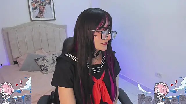 Snapshot of Noah_Cherry chatting on December 3, 5:08 am Noah Cherry online show from December 3, 5:08 am