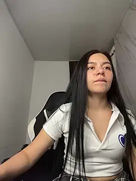 Snapshot of Midori_rosse chatting on June 19, 11:42 pm Midori rosse online show from June 19, 11:42 pm