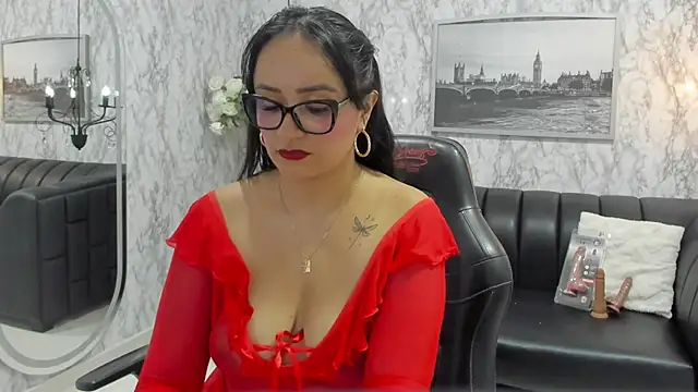 AlexandraMilff online show from December 18, 11:41 pm