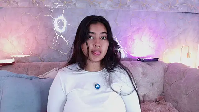 lilithst  online show from January 5, 8:34 pm