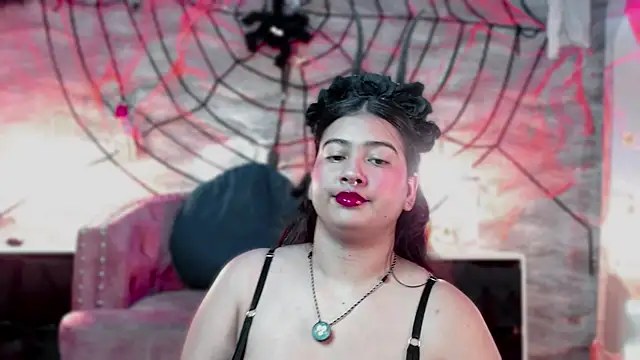 lilithst  online show from October 29, 9:03 pm