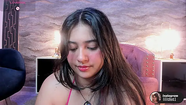 lilithst  online show from November 13, 8:57 pm