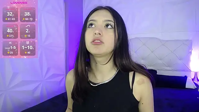 Snapshot of Miss_dakota26 chatting on October 29, 8:19 pm Miss dakota26 online show from October 29, 8:19 pm