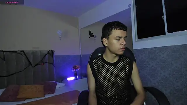 Xavier Fox    online show from November 2, 12:54 pm