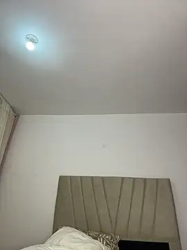 Julietalcl online show from March 21, 9:25 am