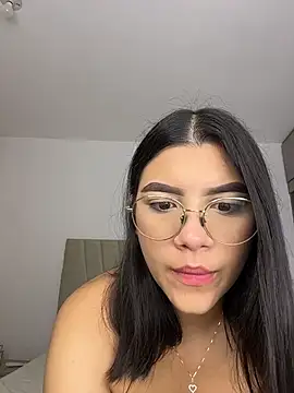 Julietalcl online show from March 22, 9:11 am