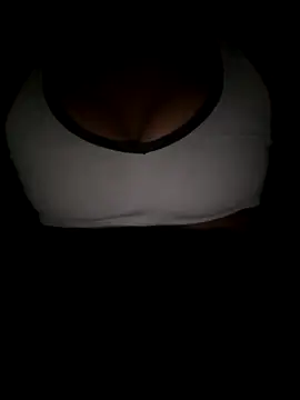 Snapshot of browncurvygirl chatting on October 15, 7:22 pm browncurvygirl online show from October 15, 7:22 pm
