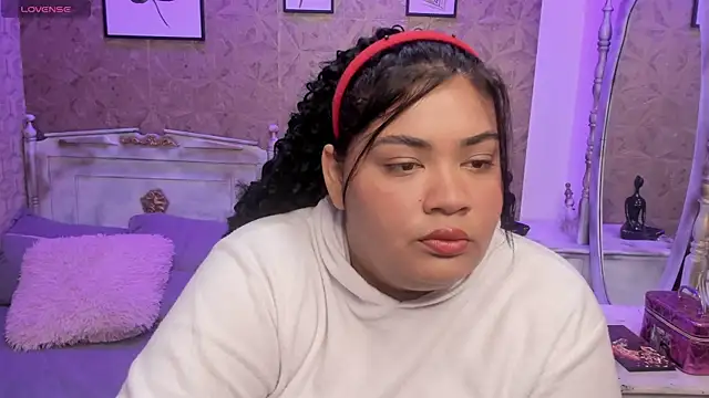 Snapshot of Sara_clk chatting on March 3, 8:05 pm Sara clk online show from March 3, 8:05 pm