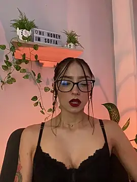 Snapshot of Im_sofiaaa chatting on May 2, 2:39 am Im sofiaaa online show from May 2, 2:39 am