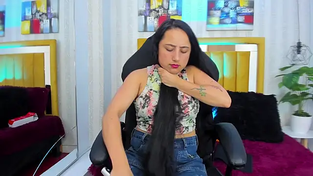 Samanta Fischer online show from December 5, 2:59 pm