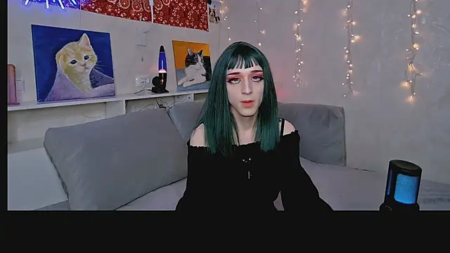 whoalexxa online show from November 15, 1:15 pm