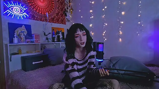 whoalexxa online show from November 7, 9:19 pm