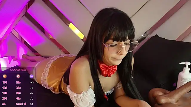 Snapshot of michelle_cutee_ chatting on July 10, 8:09 pm michelle cutee online show from July 10, 8:09 pm