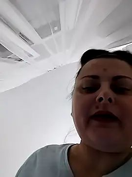 Snapshot of Geeni chatting on October 16, 6:05 pm Geeni online show from October 16, 6:05 pm