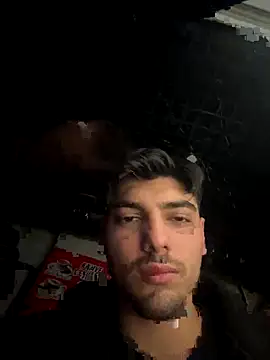 Snapshot of emir343475 chatting on November 18, 5:05 pm emir343475 online show from November 18, 5:05 pm