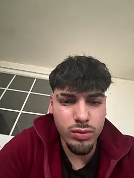 Snapshot of emir343475 chatting on February 15, 2:38 pm emir343475 online show from February 15, 2:38 pm