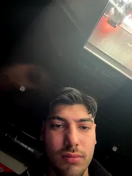 Snapshot of emir343475 chatting on November 5, 10:13 pm emir343475 online show from November 5, 10:13 pm