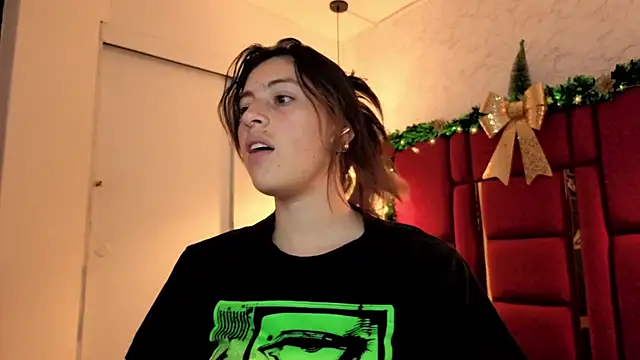 moon winy online show from December 19, 11:34 am