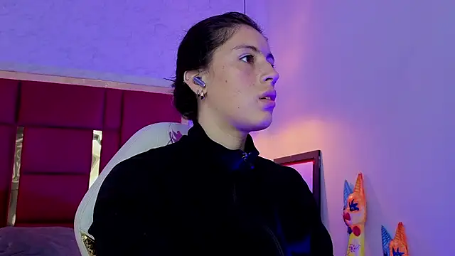 moon winy online show from March 21, 11:58 am