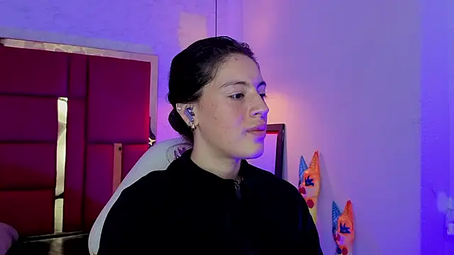 moon winy online show from March 22, 11:34 am