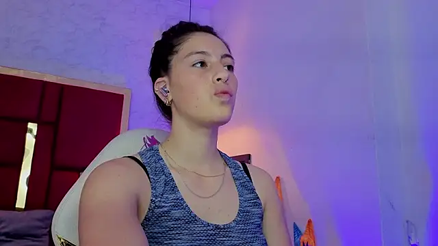 moon winy online show from March 25, 11:20 am