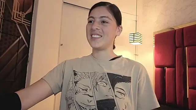 Snapshot of moon_winy chatting on November 25, 11:10 am moon winy online show from November 25, 11:10 am