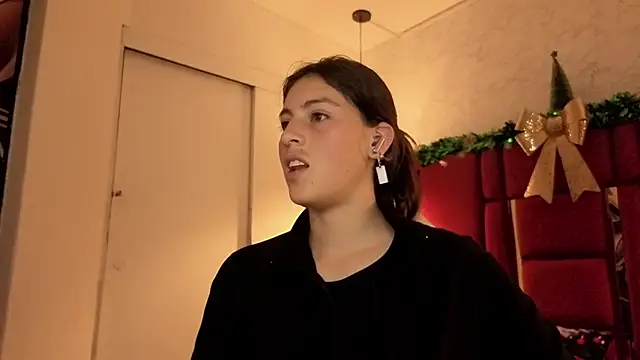 moon winy online show from January 7, 11:26 am