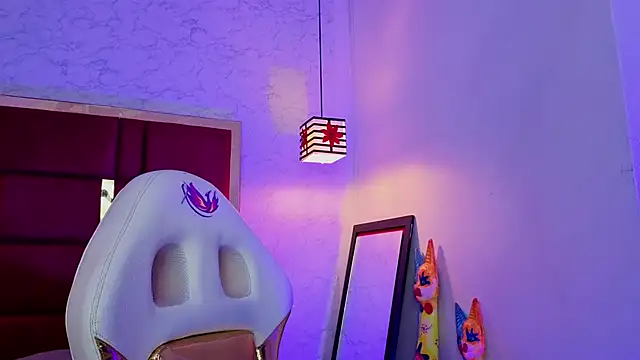 moon winy online show from March 20, 11:33 am