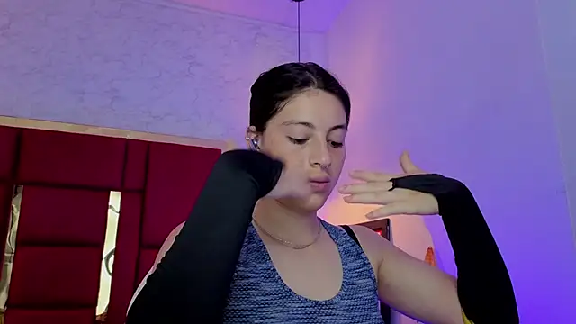 moon winy online show from March 26, 11:19 am