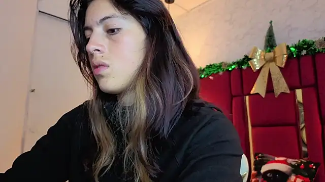 moon winy online show from December 18, 11:25 am