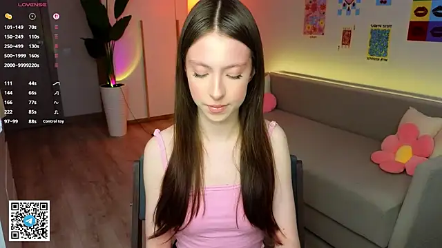 Yasmin Kass online show from March 21, 6:58 am